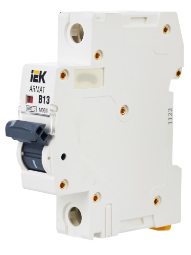 ARMAT Автоматический выключатель M06N 1P B 13А IEK